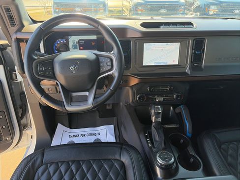 Used 2022 Ford Bronco Outer Banks image 21