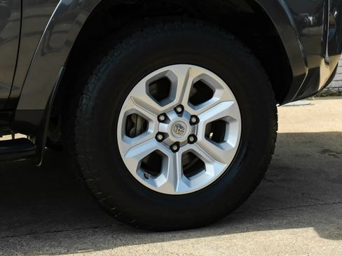 Used 2018 Toyota 4Runner SR5 Premium AWD/4WD image 50