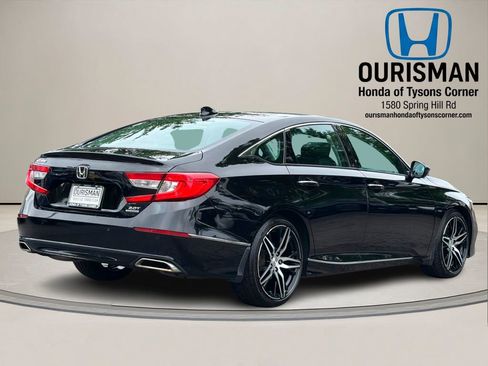 Used 2022 Honda Accord Touring image 3