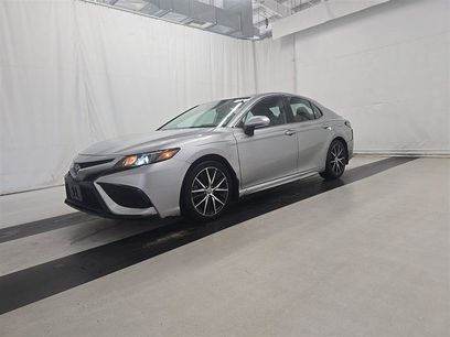 Used 2021 Toyota Camry SE w/ Cold Weather Package