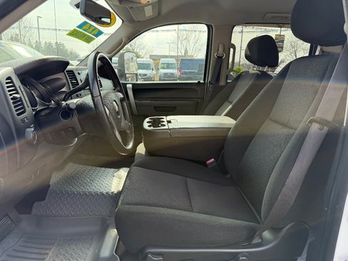 Used 2010 Chevrolet Silverado 2500 LT w/ Interior Plus Package image 12