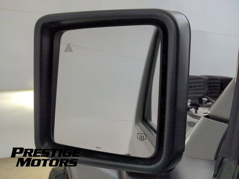 Used 2020 Jeep Wrangler Unlimited Sahara AWD/4WD image 15