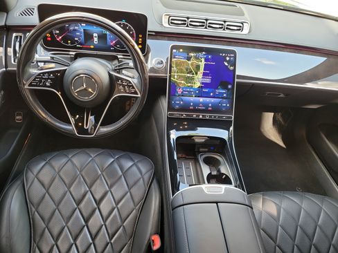 Used 2023 Mercedes-Benz S 580 4MATIC Sedan image 12