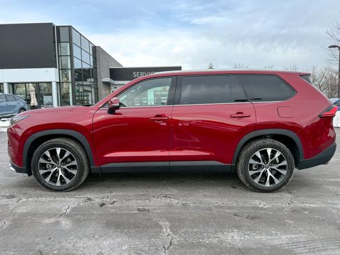 Used 2024 Toyota Grand Highlander AWD Hybrid image 8