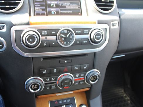 Used 2014 Land Rover LR4 HSE image 26