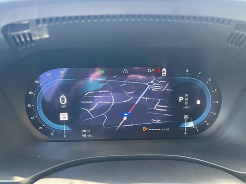 Certified 2025 Volvo XC60 B5 Plus AWD/4WD image 20