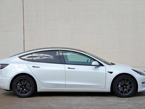 Used 2023 Tesla Model 3 Standard Range RWD image 51