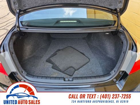 Used 2013 Honda Accord Sport image 11