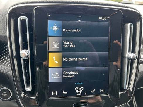 Used 2022 Volvo XC40 T5 R-Design w/ Advanced Package image 16