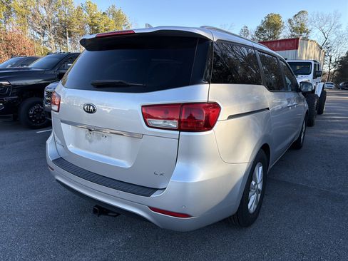 Used 2016 Kia Sedona LX w/ Option Group 020 image 6