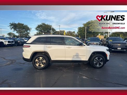 Used 2024 Jeep Grand Cherokee Limited 4xe image 4