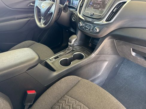 Used 2024 Chevrolet Equinox LT w/ LPO, Floor Liner Package FWD image 16