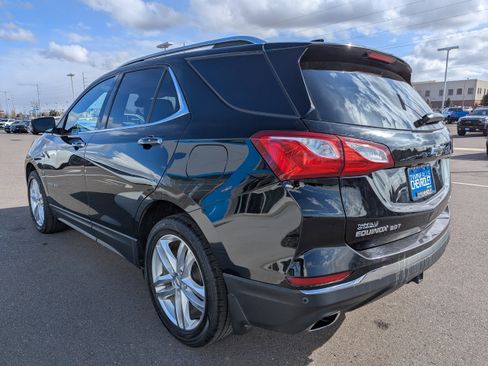Used 2018 Chevrolet Equinox Premier w/ Infotainment II Package AWD/4WD image 32