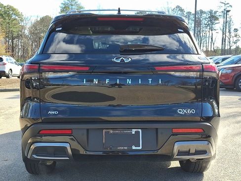 Used 2025 INFINITI QX60 Sensory w/ Vision Package image 5