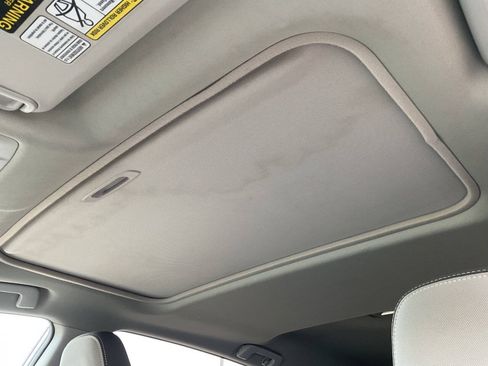 Used 2015 Toyota RAV4 XLE AWD/4WD image 25