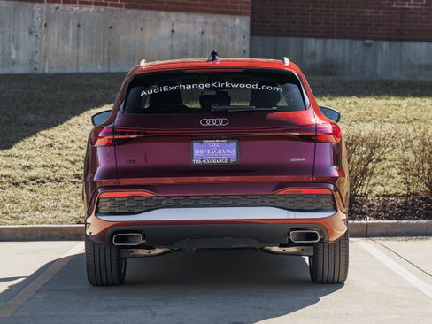 Certified 2025 Audi Q5 Premium Plus w/ Premium Plus image 29