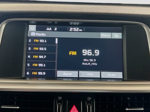 Used 2020 Kia Optima S w/ S Panoramic Sunroof Package FWD image 10