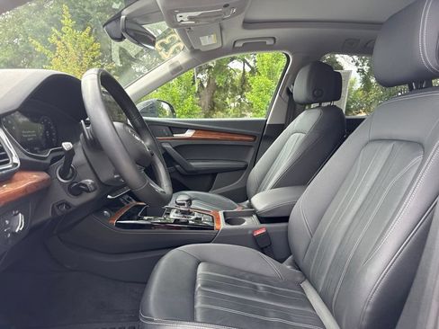 Used 2023 Audi Q5 2.0T Premium Plus w/ Premium Plus Package AWD/4WD image 11