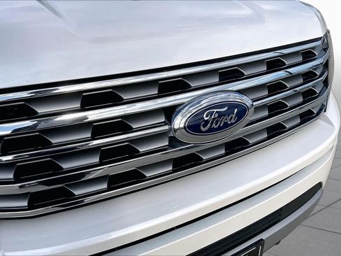 Used 2019 Ford Expedition Limited w/ Driver Assistance Package RWD image 30
