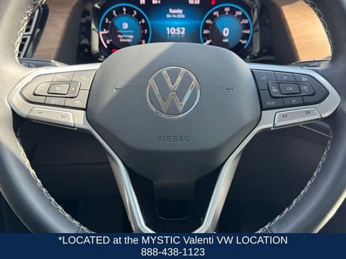 Certified 2024 Volkswagen Atlas SE w/ Panoramic Sunroof Package AWD/4WD image 42