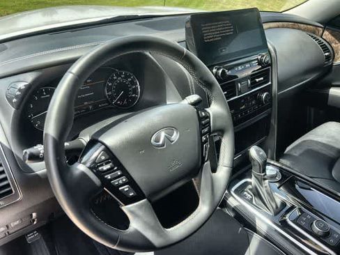 Used 2023 INFINITI QX80 Premium Select w/ Cargo Package AWD/4WD image 15