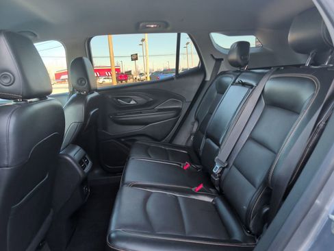 Used 2019 GMC Terrain SLT w/ Preferred Package image 18