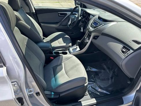 Used 2012 Hyundai Elantra Limited FWD image 12