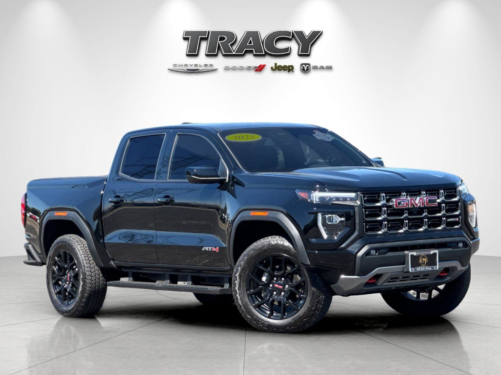 Used 2025 GMC Canyon AT4 w/ Technology Plus Package AWD/4WD image 2