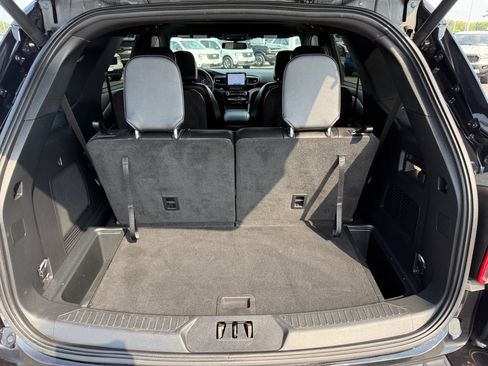 Certified 2024 Ford Explorer ST-Line w/ Class IV Trailer Tow Package AWD/4WD image 11