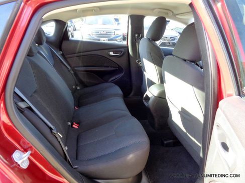 Used 2015 Dodge Dart SE w/ Convenience Group image 15