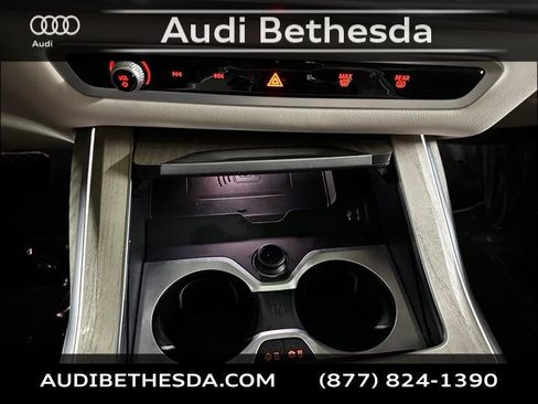 Used 2024 BMW X7 xDrive40i w/ Executive Package AWD/4WD image 26