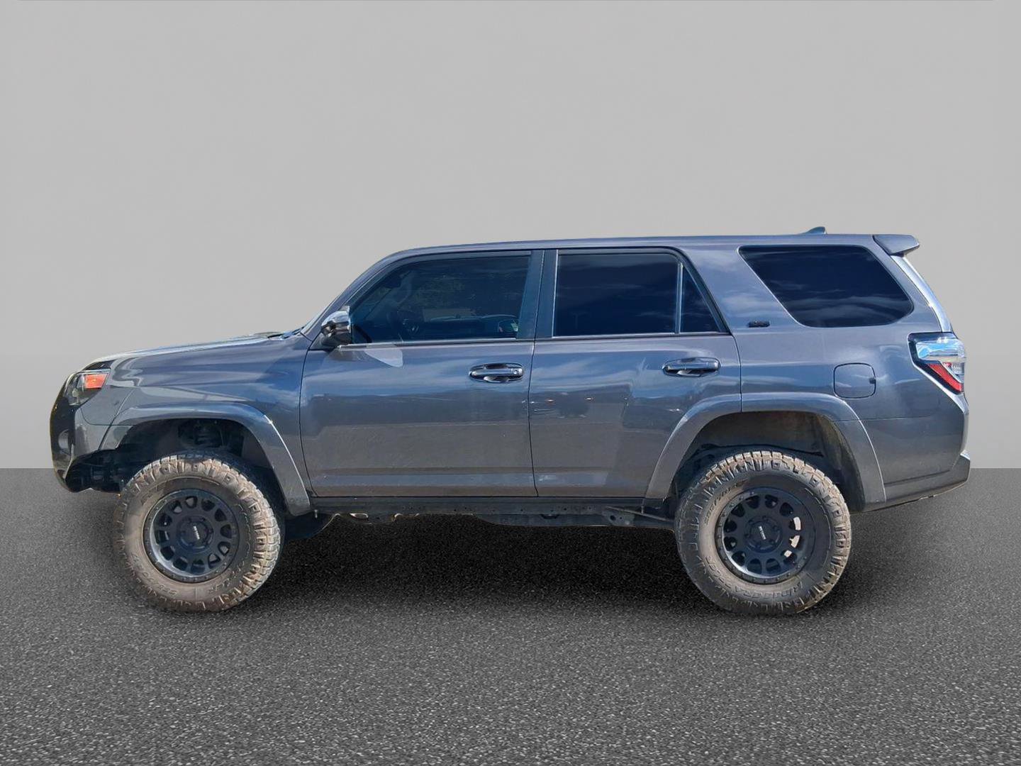 Used 2023 Toyota 4Runner SR5 Premium AWD/4WD image 6