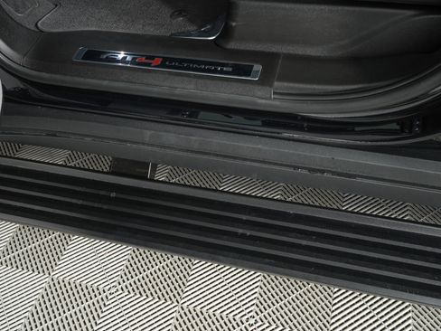 Used 2026 GMC Yukon XL AT4 Ultimate image 18