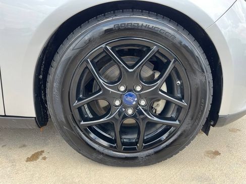 Used 2016 Ford Focus SE w/ Equipment Group 201A FWD image 30