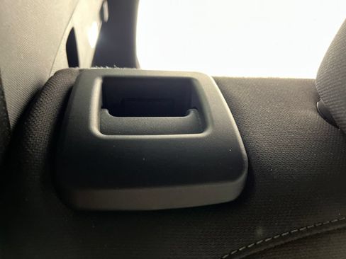 Used 2025 Chevrolet Equinox LT AWD/4WD image 23