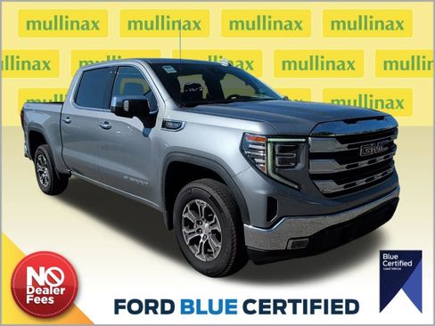 Used 2026 GMC Sierra 1500 SLT AWD/4WD image 1