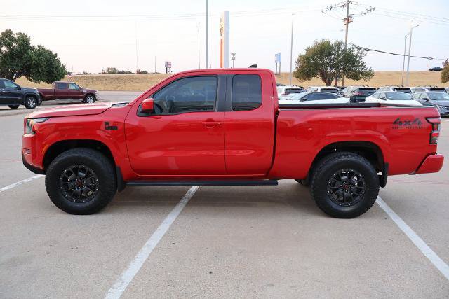 Certified 2022 Nissan Frontier SV w/ Technology Package AWD/4WD image 2