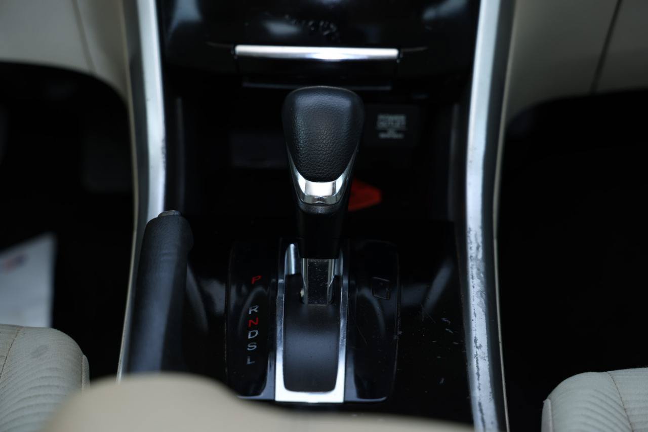 Used 2017 Honda Accord LX image 23