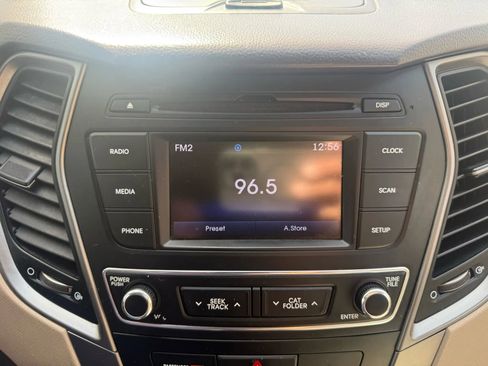 Used 2017 Hyundai Santa Fe Sport image 20