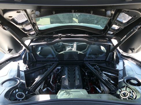 Used 2025 Chevrolet Corvette Stingray Coupe w/ 1LT image 25