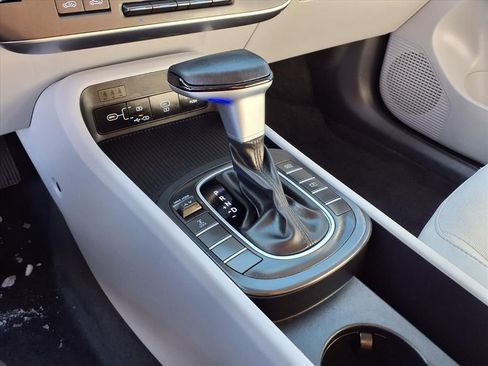 Used 2025 Hyundai Kona SEL image 10