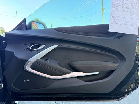 Used 2019 Chevrolet Camaro ZL1 RWD image 34