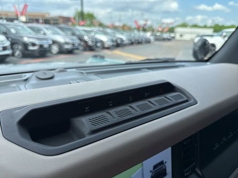 Used 2022 Ford Bronco Wildtrak AWD/4WD image 25
