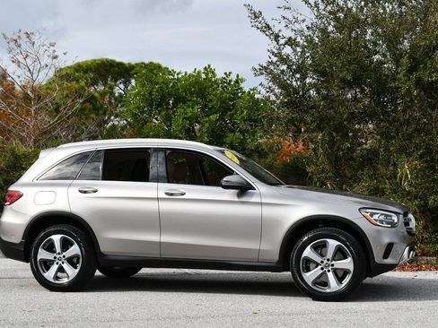 Used 2022 Mercedes-Benz GLC 300 image 8