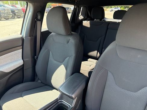 Used 2025 Jeep Compass Sport AWD/4WD image 37