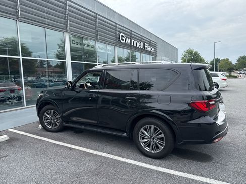 Used 2022 INFINITI QX80 Luxe w/ All-Season Package RWD image 6