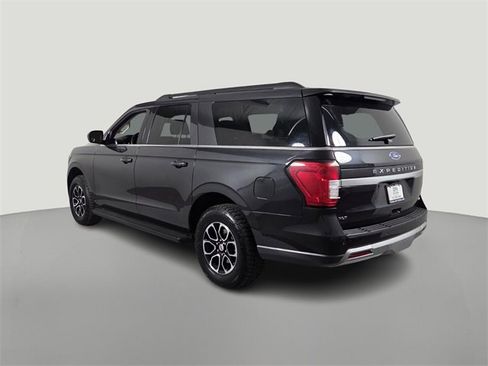 Used 2024 Ford Expedition Max XLT image 6