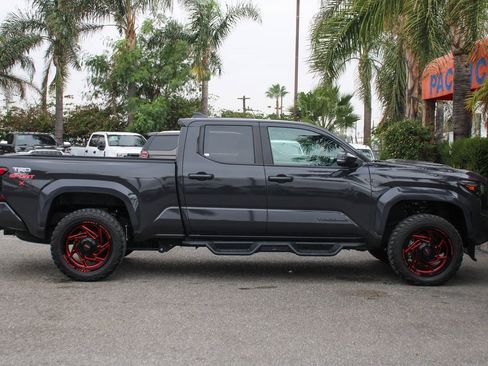 Used 2024 Toyota Tacoma TRD Sport image 10