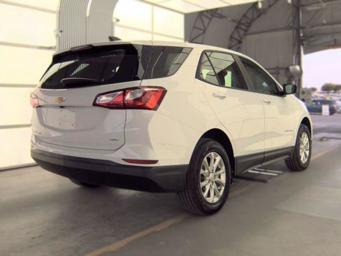 Used 2020 Chevrolet Equinox LS AWD/4WD image 5