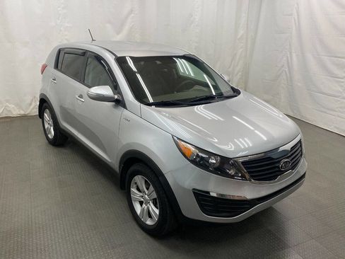 Used 2012 Kia Sportage LX image 2